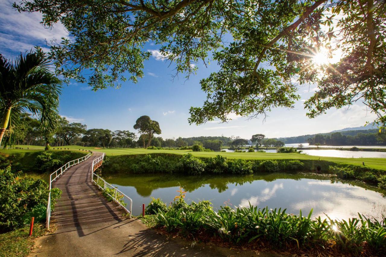 Blue Canyon Country Club Mai Khao Bagian luar foto