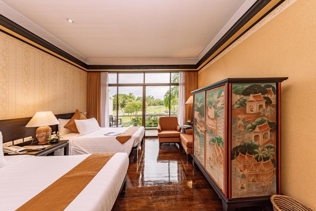 Blue Canyon Country Club Mai Khao Bagian luar foto