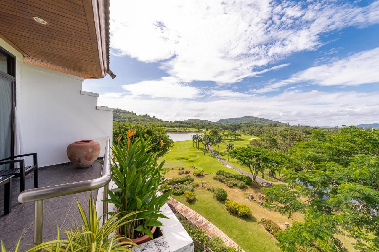 Blue Canyon Country Club Mai Khao Bagian luar foto