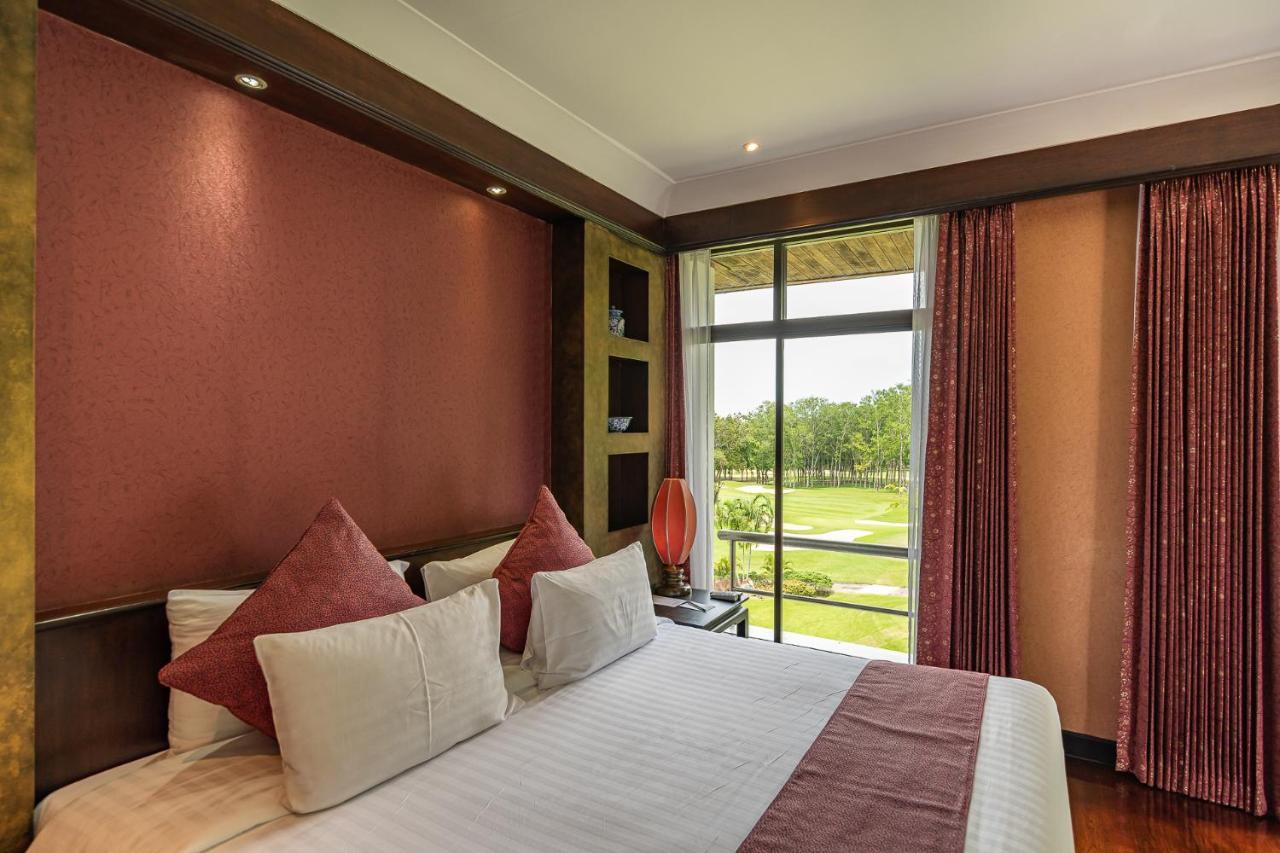 Blue Canyon Country Club Mai Khao Bagian luar foto