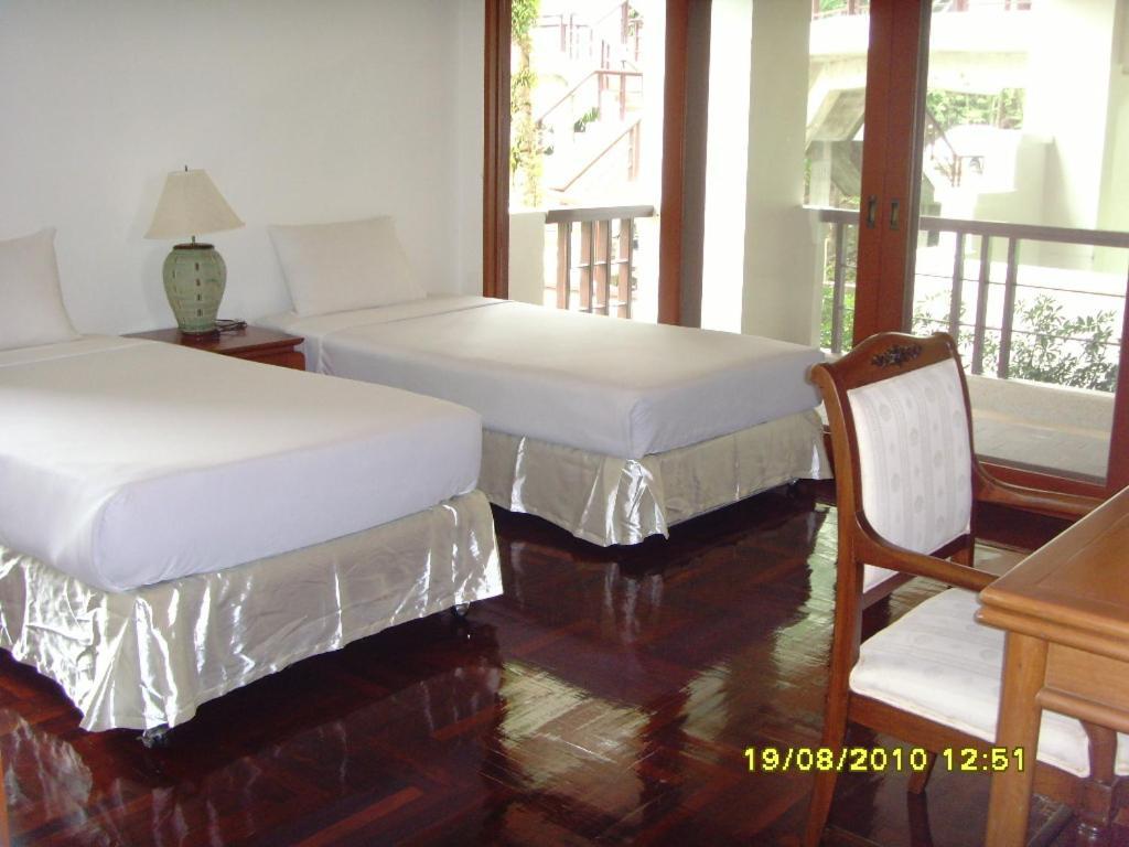 Blue Canyon Country Club Mai Khao Bagian luar foto